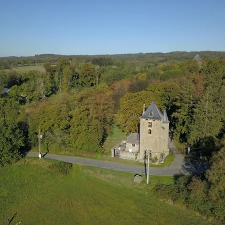 Dom wakacyjny La Tour De Serinchamps